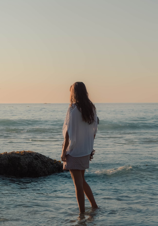 photo-1541429067595-567e677fe1ac